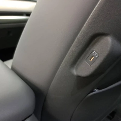 EV3 81.4 kWh 204 ch Earth -  - Garage sportif - 59/70