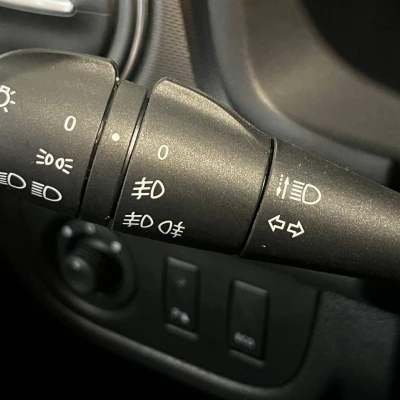 Logan MCV TCe 90 Stepway -  - Garage sportif - 32/55