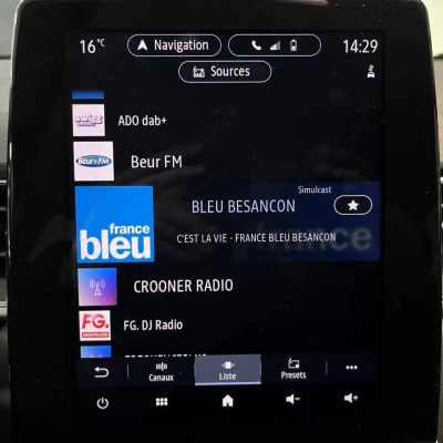 Captur E-Tech Plug-in 160 Intens -  - Garage sportif - 53/73