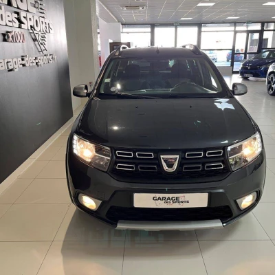 Logan MCV TCe 90 Stepway -  - Garage sportif - 2/55