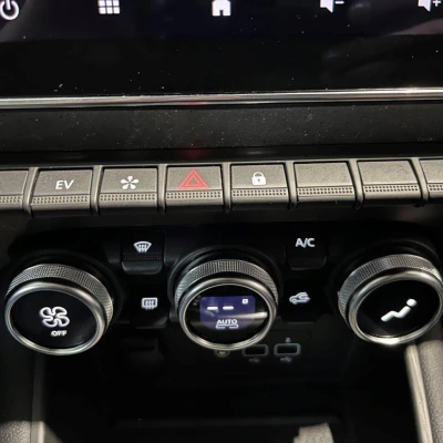 Captur E-Tech Plug-in 160 Intens -  - Garage sportif - 46/73