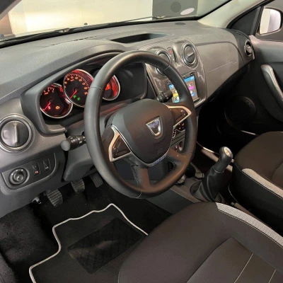 Logan MCV TCe 90 Stepway -  - Garage sportif - 14/55