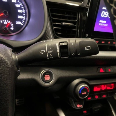 Stonic 1.0 T-GDi 120 ch MHEV BVM6 GT Line Premium -  - Garage sportif - Champagnole - 31/52