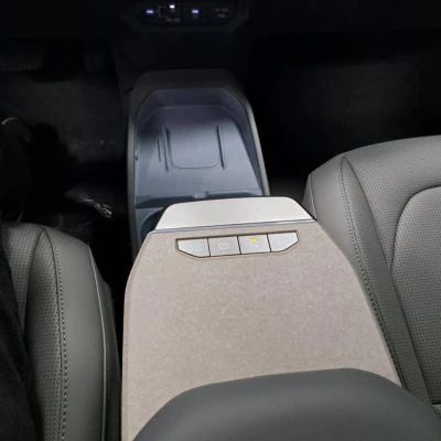 EV3 81.4 kWh 204 ch Earth -  - Garage sportif - 42/88