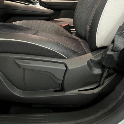 Captur E-Tech Plug-in 160 Intens -  - Garage sportif - 17/73