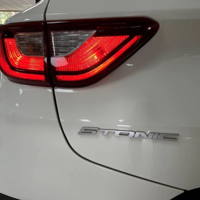 Stonic 1.0 T-GDi 120 ch MHEV DCT7 Active -  - Garage sportif - Champagnole - 12/56