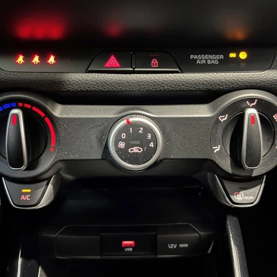 Stonic 1.0 T-GDi 120 ch MHEV DCT7 Active -  - Garage sportif - Champagnole - 37/56