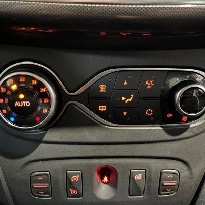 Logan MCV TCe 90 Stepway -  - Garage sportif - 40/55