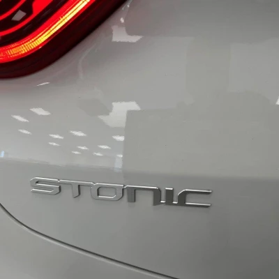 Stonic 1.0 T-GDi 120 ch MHEV BVM6 GT Line -  - Garage sportif - 12/53