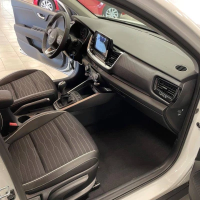 Stonic 1.0 T-GDi 120 ch MHEV BVM6 GT Line -  - Garage sportif - 18/53