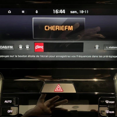 Sorento 1.6 T-GDi Hybride Rechargeable 265 ch 7pl 4x4 BVA6 Design -  - Garage sportif - 65/93