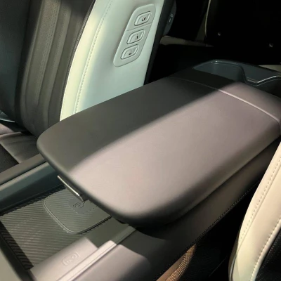 EV9 385 ch AWD GT Line -  - Garage sportif - Champagnole - 56/101