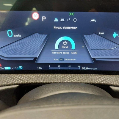 EV6 229 ch Air Design -  - Garage sportif - 28/67